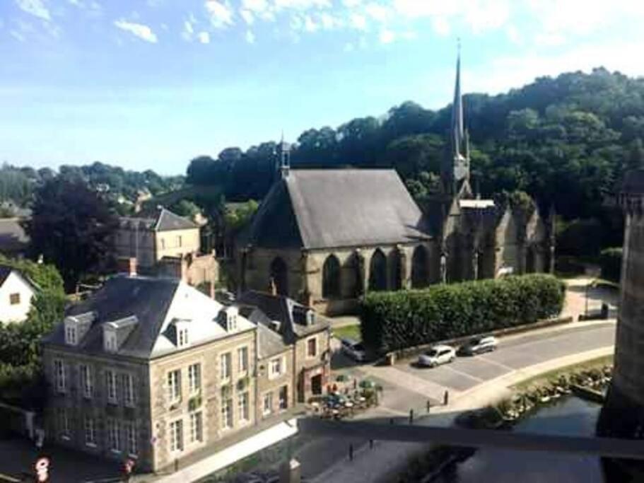 House At The Foot Of The Castle Of Fougeres Villa Exterior photo
